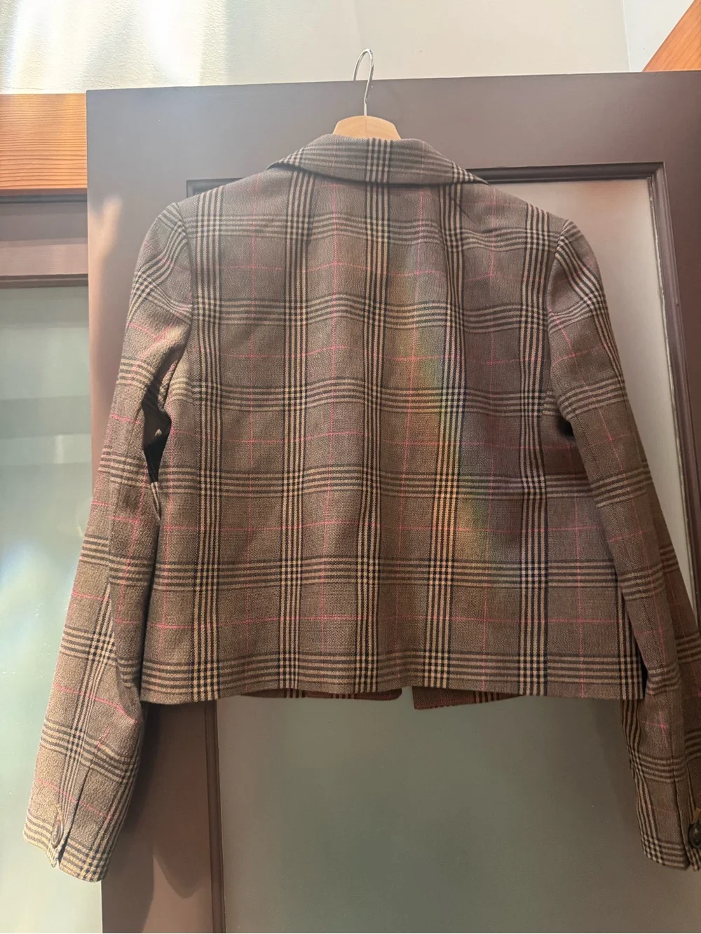 The Sutter Crop Blazer - Picture 3 of 5
